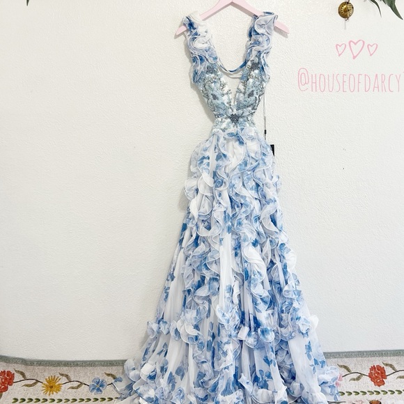 NWT Mac Duggal Floral Lace Up Tie Back Ruffle Shoulder Embellished Gown - Picture 2 of 15